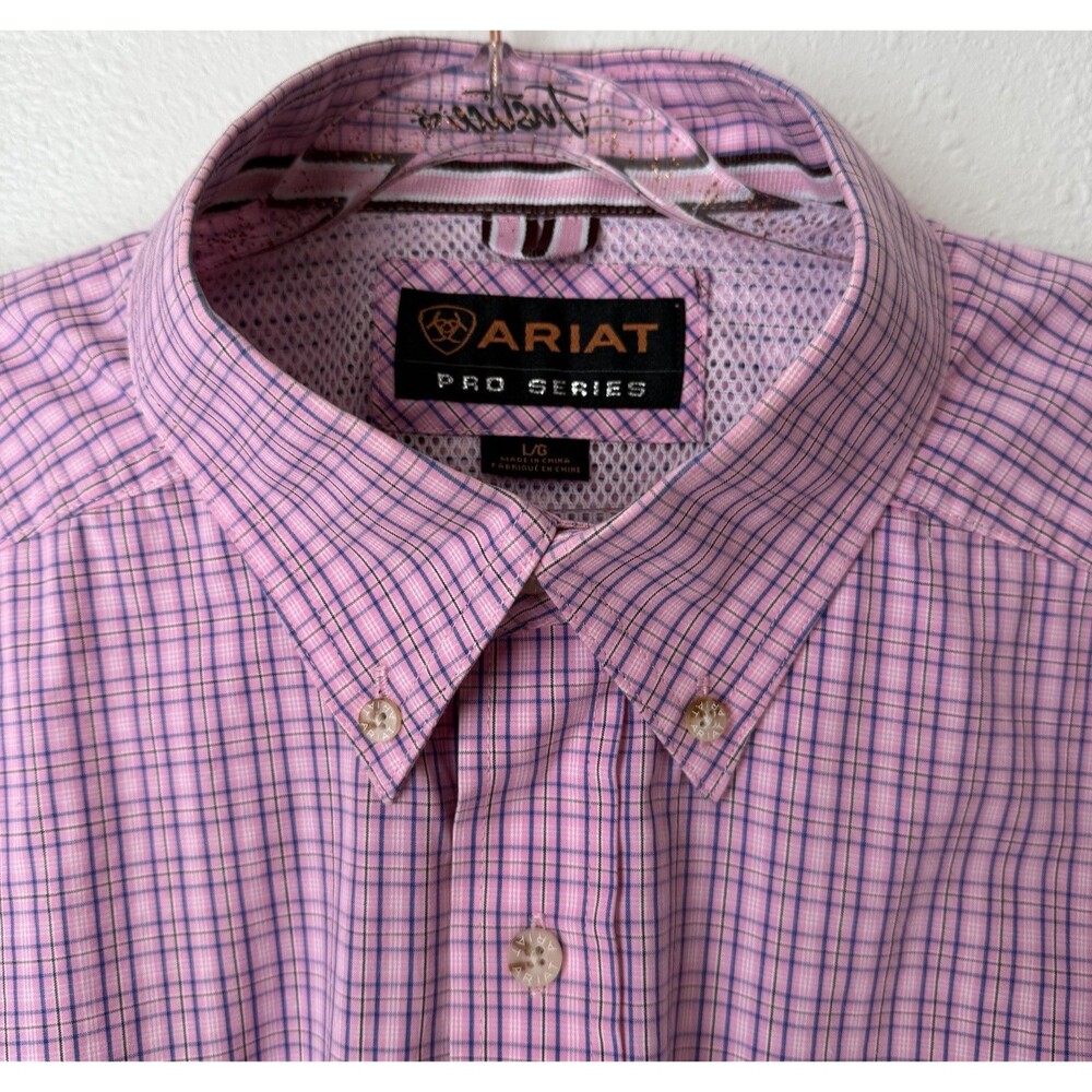 Ariat Pro Series Shirt Men L Pink Plaid Button Down Short Sleeve Chest Pocket - Picture 2 of 13